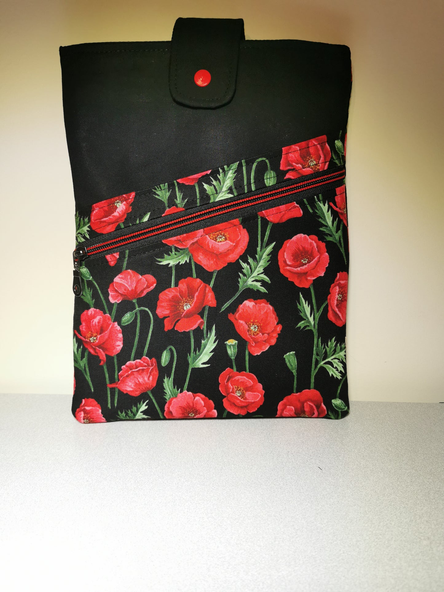 Tablet cover