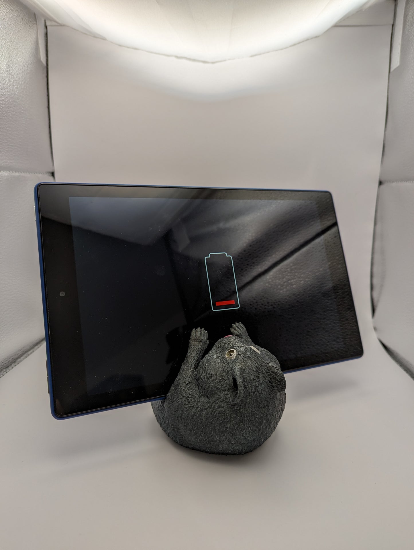 FOMO Hamster Phone Stand